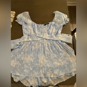 Kennedy Floral Romper. Size L.